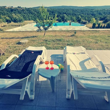 Villa Emine Banya  Buitenkant foto