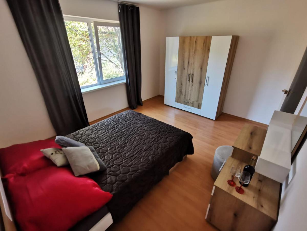 Villa Emine Banya  Buitenkant foto