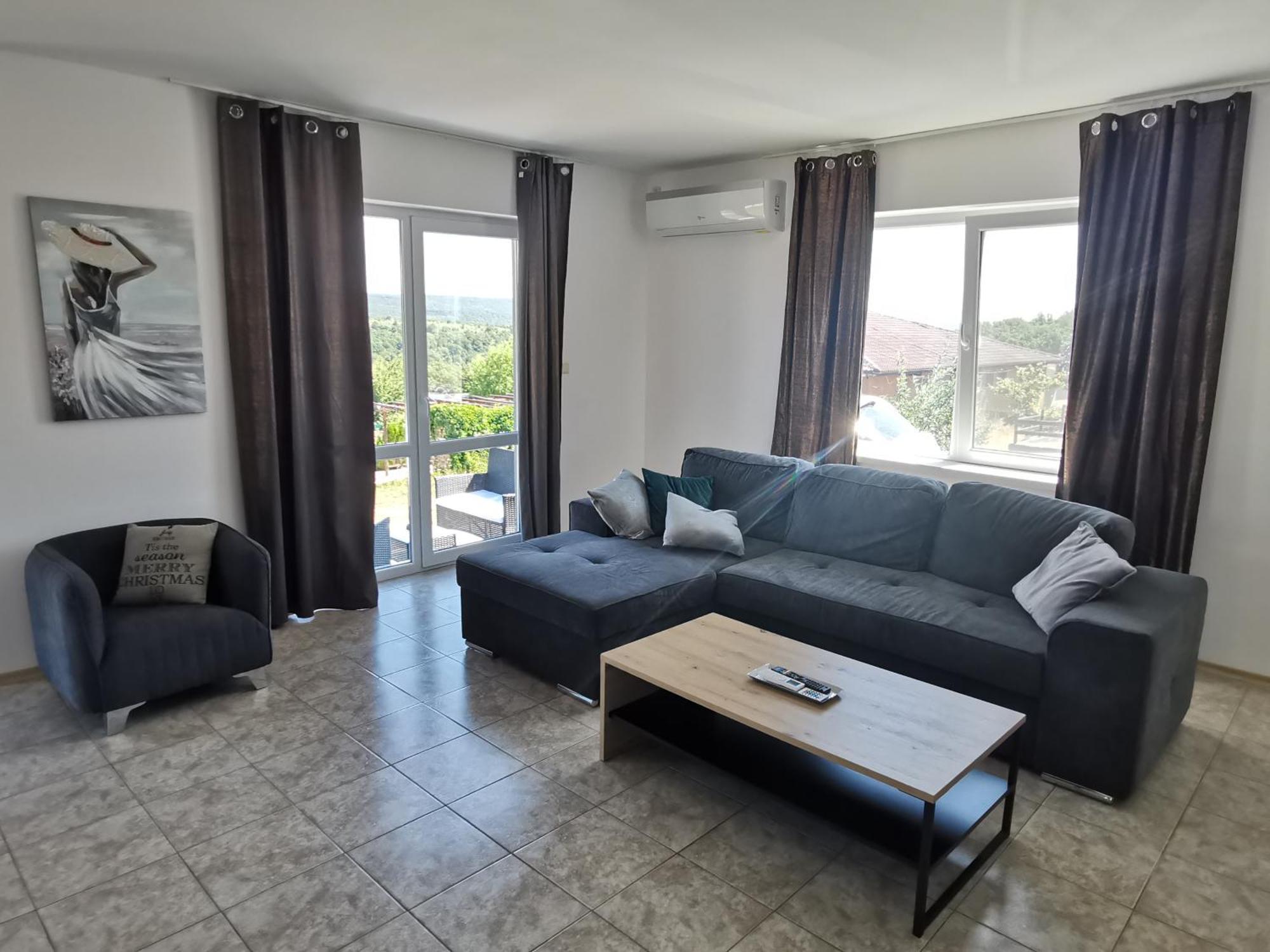 Villa Emine Banya  Buitenkant foto